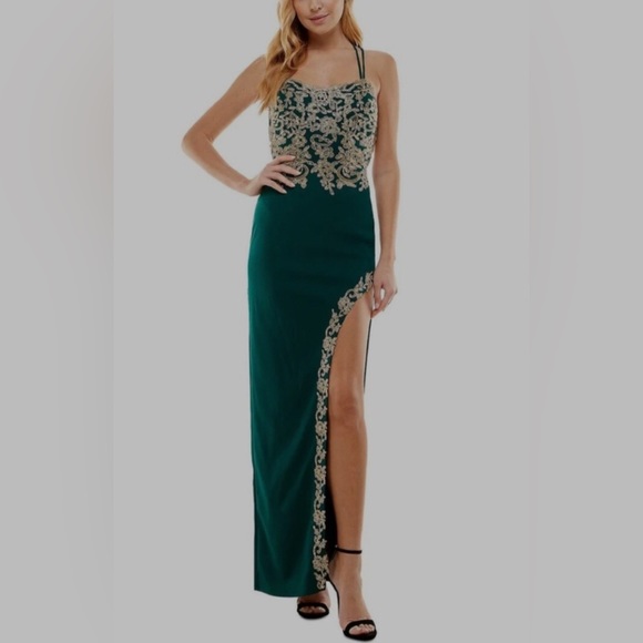 City Studio Juniors/Womens Evening gown in pine green, sz 13